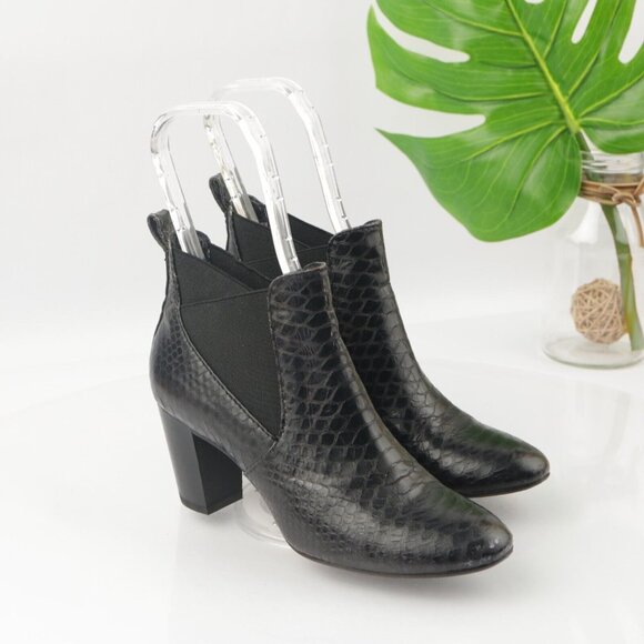 Johnston Murphy Womens Boot Size 8.5 Black Leather Snakeskin Block Heel Chelsea - Picture 3 of 14